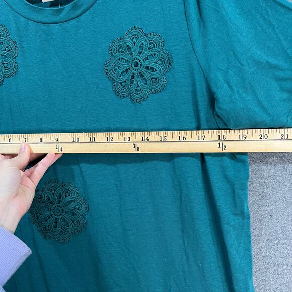 Laurie Felt Cotton Spandex Rayon Made from Bamboo Tee with Applia Emerald Medium - Picture 8 of 10